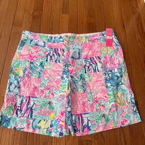 Men’s Lilly Pulitzer Beaumont shorts in summer remix patch. New! Size 42